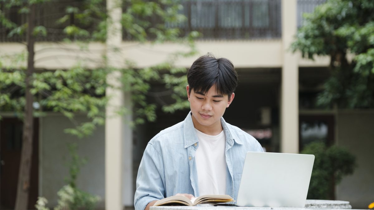 4 Tips Efektif Mengatur Waktu Kuliah Sambil Kerja